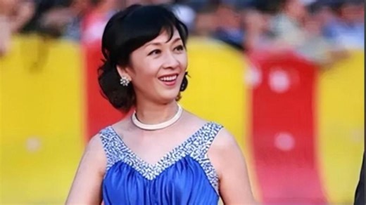 39年后，再看因流氓案“逃往”美国的龚雪，郭德纲说的话终于应验