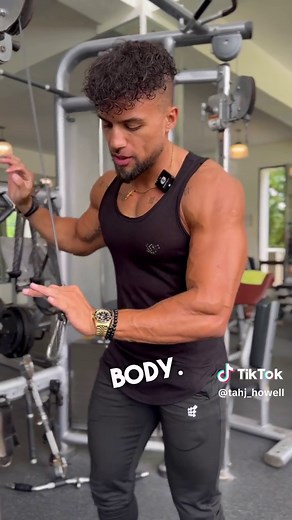 Stop Doing Tricep Pushdowns! Try These Alternatives for Round Arms!