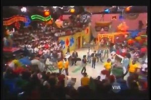 De volta pros anos 1980, ao último programa do Chacrinha, que tivemos o prazer de fazer parte! Foi uma época bem divertida! No vídeo, tocamos a versão plugada de "Independência". Aproveitem! 🤟 #Acústico20 | Capital Inicial