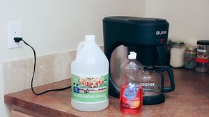 How to Clean a BUNN Coffee Maker with Vinegar - EatDrinkRabbit