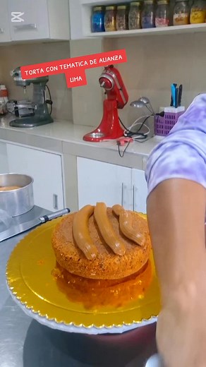 12K views · 138 reactions | Decoracion de torta alta con tematica #tutorial | Tortas Rosana Cake Desing | Facebook