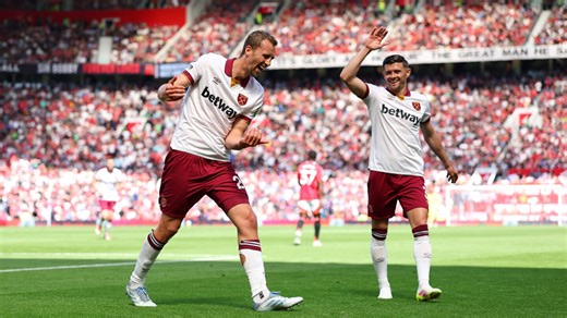 Manchester United 0-2 West Ham: Irons snap skid at Old Trafford