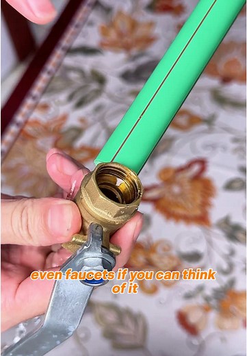 4-in-1 Water Pipe Threader for Perfect Threads