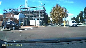 Drivers baffled by intersection with FOUR stop signs | Daily Mail Online