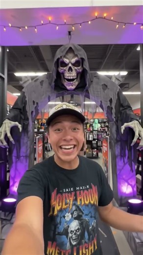 🎃 Checking Out The Ultimate Halloween Store