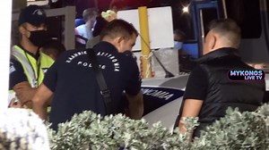 899K views · 10K reactions | Η ΑΣΤΥΝΟΜΙΑ ΕΠΙΑΣΕ ΤΟΝ ΚΟΥΓΙΑ ΜΕ ΑΝΑΣΦΑΛΙΣΤΗ ΜΗΧΑΝΗ ΣΤΗ ΜΥΚΟΝΟ video από το Mykonos live tv | Polis 24 | Facebook