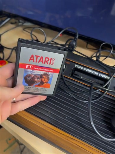 #atari #gaming #consolerepair #retro #retroconsoles #et #cool #retrogaming #retrogames #worstgameever #bestgame