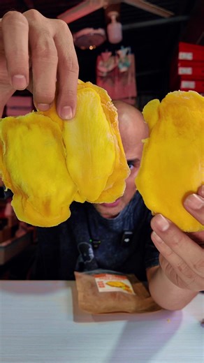Delicious Deli Dried Mango for Snacks