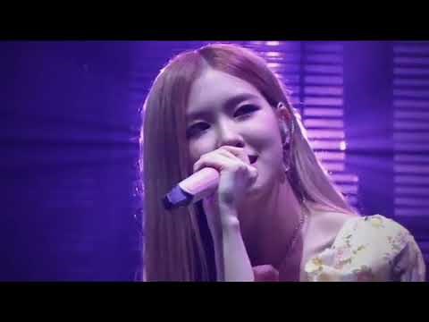 BLACKPINK solo stages live - Jisoo, Lisa, Rosé and Jennie