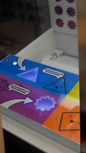 45 reactions | Weird Arcade Game 猪 | Carson Claws | Facebook