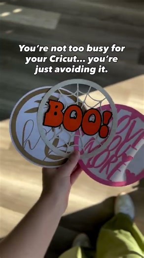 If you’re too nervous to get your Cricut out and craft with it, we created a free resource for you!🩷