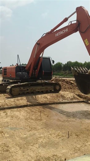 Why Spray Water Before Concrete? | Construction Explained #construction #heavyequipment #excavator