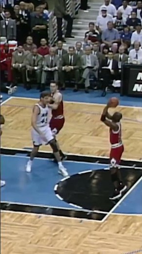 Michael Jordan’s Dunks That Still Shock the NBA