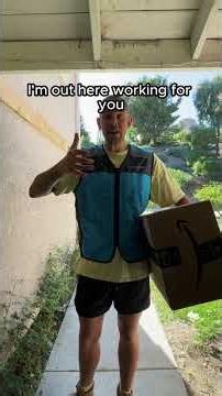 Amazon Delivery driver is caught on camera arguing with homeowner over not getting tip for service 🤯
