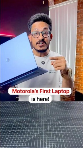 Motorola’s New Laptop is Feature Packed! 🤯