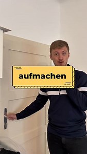 Ich mache das Licht an. – 🇩🇪 / 🇬🇧 I turn on the light. Infinitiv: das Licht anmachen Ich mache das Licht aus. – 🇩🇪 / 🇬🇧 I turn off the light. Infinitiv: das Licht ausmachen Ich mache die Tür auf. – 🇩🇪 / 🇬🇧 I open the door. Infinitiv: die Tür aufmachen Ich mache die Tür zu. – 🇩🇪 / 🇬🇧 I close the door. Infinitiv: die Tür zumachen Ich mache das Fenster auf. – 🇩🇪 / 🇬🇧 I open the window. Infinitiv: das Fenster aufmachen Ich mache das Fenster zu. – 🇩🇪 / 🇬🇧 I close the window. I