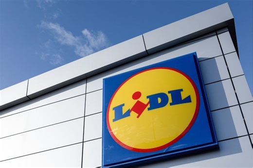Lidl is selling a £40 inflatable kayak that's suitable for use in 'protected offshore waters, small bays, on small lakes, small rivers and canals' - Netmums