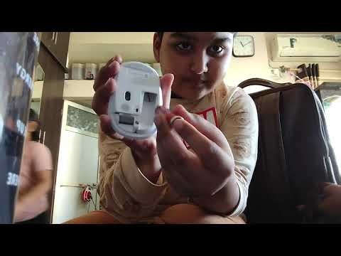 Unboxing the wireless mouse