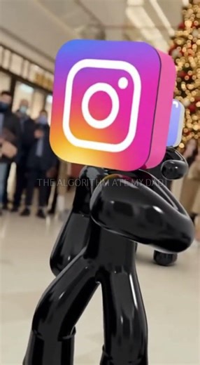 Apps hunting their next victim 😂 #algorithm #shorts #darkcomedy