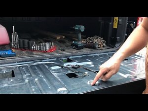 Chevy Avalanche Tailgate Spoiler Replacement - Part 1