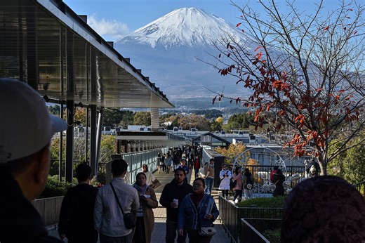 Japan issues guidelines telling public what to do if Mount Fuji erupts