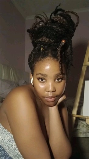 Unathi :) on Instagram: "Yes this is mandatory to the oil painting process 🙏."