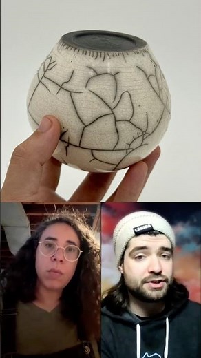 How to make crackle patterns on Raku pottery #raku #pottery #clay #ceramics #artist #handmade #kiln