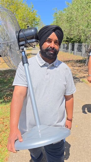 Sam Dhillon | 0493881888 Glow Green Energy. Install Reverse Cycle Aircons or Refrigerated System While Victorian Government Rebate Scheme ls Going On In... | Instagram