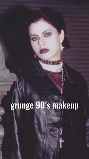 grunge 90’s makeup 🥀⛓️ #grungemakeup #90smakeup #makeupgrunge #grungegirl