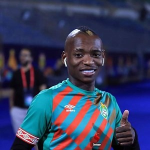 Khama Billiat Biography: Age, Wife, Salary, Career, Net worth