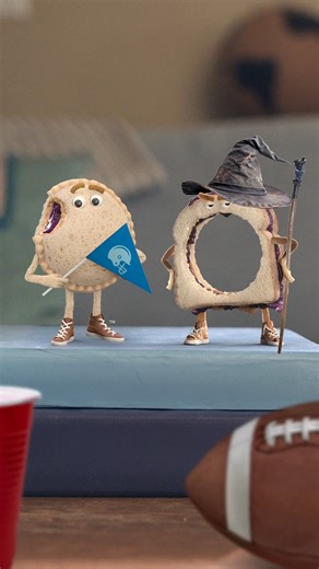 A draft party with this 🥪 is a football fantasy! What's your fave flav? | Uncrustables