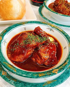 豚ヒレ肉の赤ワイン煮込み | クラシル
