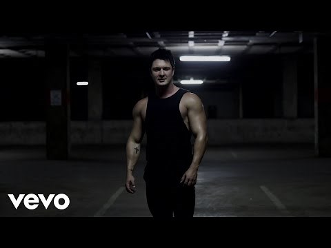 Dirk van der Westhuizen - Bietjie Lekkerder (Official Music Video)