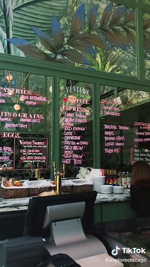 Venteux Chicago: French Brasserie & Cafe on Michigan Ave.