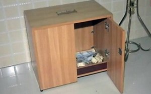 Cash crisis: Church in Kerala opens distributiuon box to help needy