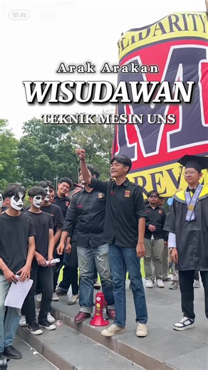 [ARAK-ARAKAN WISUDAWAN] Bukan perjalanan singkat, tapi penuh proses, jatuh-bangun, dan deadline yang tak kenal ampun. Akhirnya sampai juga di titik ini. Selamat untuk Wisudawan Teknik Mesin UNS! Saatnya turun ke dunia nyata, membawa ilmu, mental baja, dan karya terbaikmu. Gas terus, insinyur masa depan—jangan cuma kuat di teori, tapi juga di realita