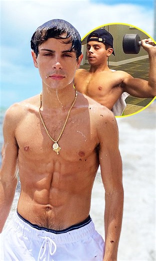 Ex Disney star Jake T Austin is shredded 💪