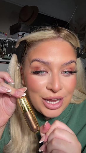 New shade alert 🚨 @thedollshousecosmetics_