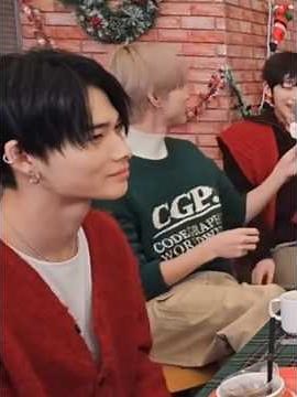 He's judging so hard 😭😭😂#ni_ki #jay #enhypen