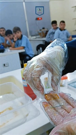 Our Grade 6 students learned how to prepare an animal cell slide and observed it under the microscope! 🧫 🔬 A fun and exciting hands-on science activity! #ajyal_life_book #Ajyal_HS_Dweir | ثانوية أجيال