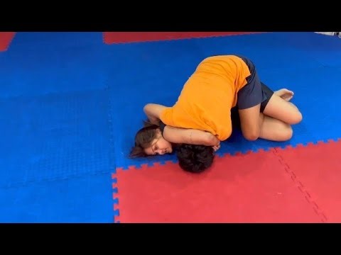 Girl vs Boy Grappling submission || girl vs boy grappling wrestling #jiujitsu #wrestling