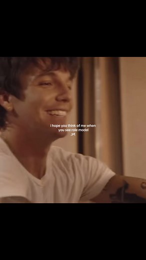 Exploring Role Model's Impact on Gracie Abrams' Tour