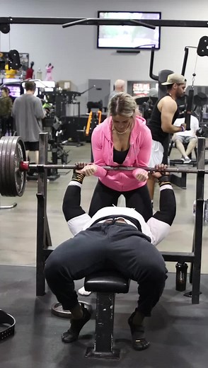 405 x 6 PAUSED REPS! Waiting for the half rep comments lol #fitness #fitnessmotivation #training | Warren witherspoon