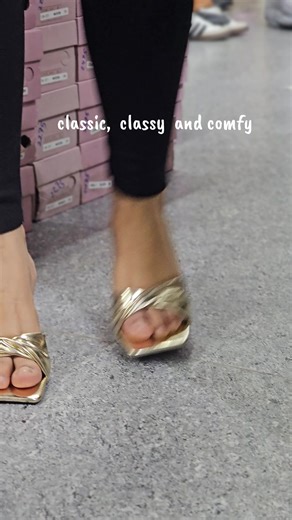 Classic and Comfy Sandals in Size 35 to 39