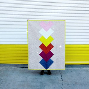 147 reactions · 35 shares | Learn to Quilt - A BRAND NEW Video Course to take you from NON-QUILTER to QUILT ADDICT in 3 easy quilts! I'll introduce you to quilting in a no-fail way with simple projects that you'll love!! Sign up with release pricing here---> https://seekatesew.teachable.com | see kate sew | Facebook