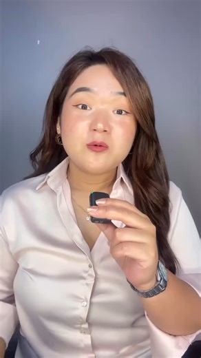 These best-selling COSRX exfoliators are a must-have for clear, smooth skin! Whether you’re dealing with blackheads, whiteheads, or just dull skin, these gentle formulas will reveal your natural glow. Try them now and say goodbye to dead skin cells! ✔️Cosrx aha bha clarifying treatment toner ✔️Cosrx aha 7 whitehead power liquid #koreanbeauty #kbeauty #COSRXExfoliator #KBeautyEssentials #GlowingSkin #ClearSkinGoals #ExfoliateRight #SkincareRoutine #KBeautyLover #SmoothSkinJourney #SkincareAddict 