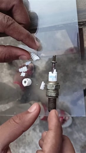 How to Cut Glass Using Bike Spark Plug at Home 😱 (Science Experiment)#GlassCutting #SparkPlug