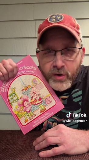 Vintage Strawberry Shortcake Book Review #booktok #bookreview #Strawberryshortcake #genx #vintagebooks