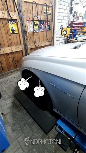 What does a blowoff valve on a supercharged Mercedes CLS55 AMG sound like?