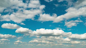 Clouds moving along the sky - Free Stock Video